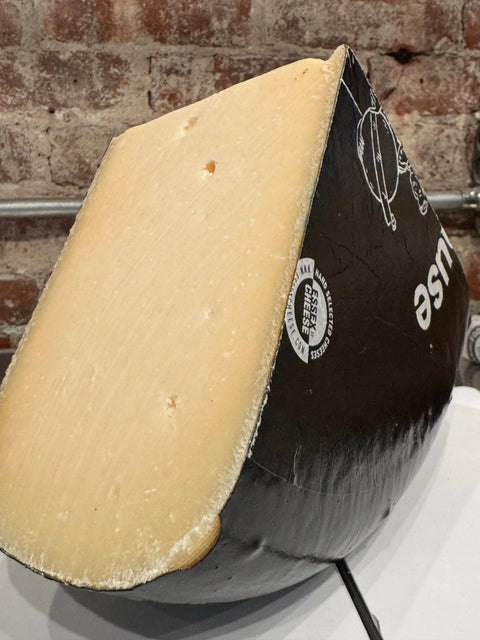 Essex / l’Amuse - "Black Betty" a/k/a Brabander Reserve Goat Gouda, aged 18 mos. (Netherlands, priced per ounce) 67Gourmet
